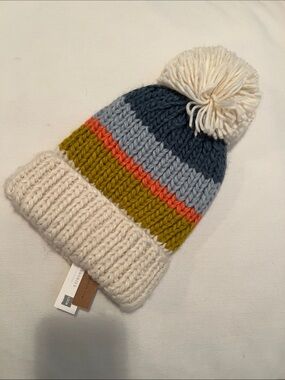 Women’s Pom-Pom Beanie Hat - Multicolor Stripe